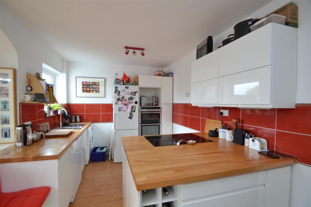Kitchen a.JPG