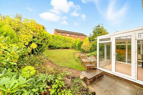 3 bedroom detached bungalow for sale, Kings Croft, Ossett WF5