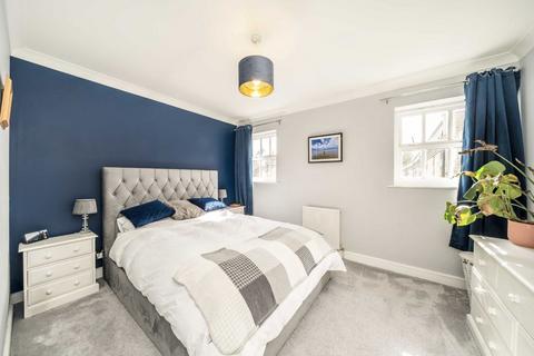 2 bedroom flat for sale, Peckham Rye, London SE15