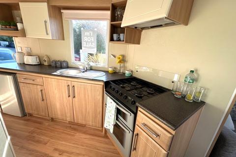 3 bedroom park home for sale, New Beach Holiday Park