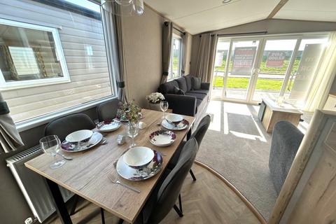 undefined, New Beach Holiday Park
