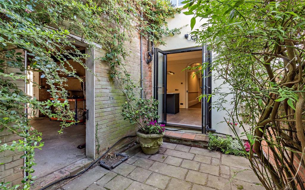 Courtyard