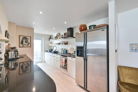 2 bedroom flat for sale, Ormonde Court, Belsize Park, London, NW3