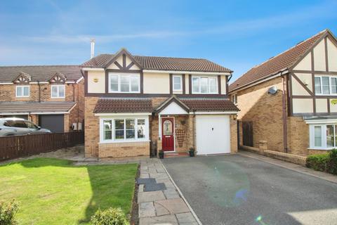 4 bedroom detached house for sale, Dunniwood Drive, West Yorkshire WF10