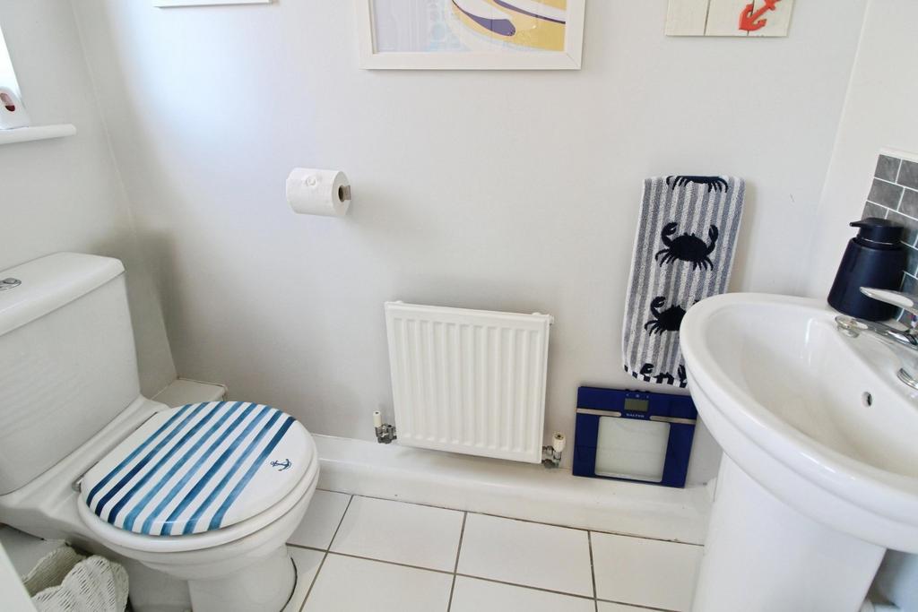 Cloakroom/WC