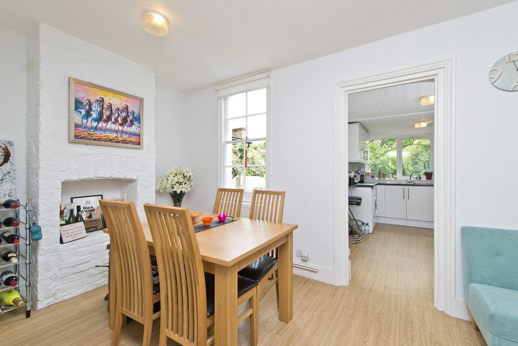 11 Bertram Cottages-