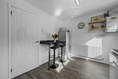183 Brambleside, Kettering, NN16 9UQ