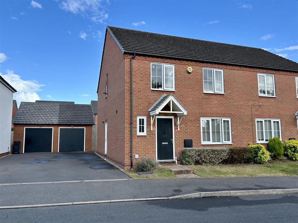 Thatchers Barn Drive Halesowen 1.jpg