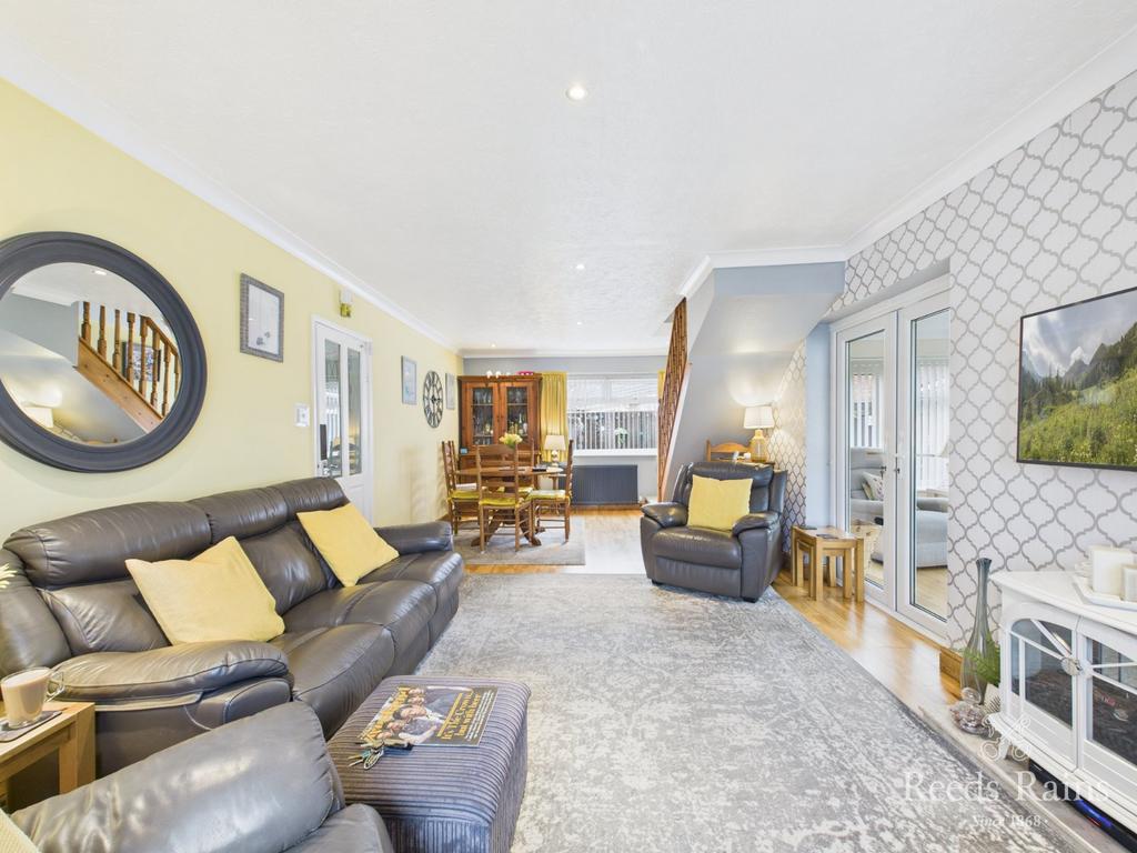 Sitting/Dining Room