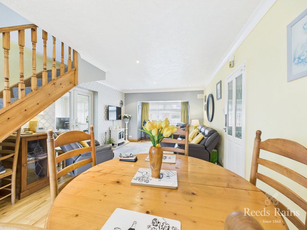 Sitting/Dining Room