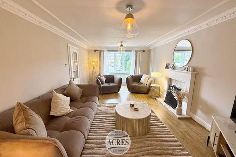 4 bedroom detached house for sale, Chestnut Close, Streetly, Sutton Coldfield