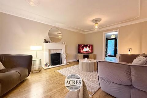 4 bedroom detached house for sale, Chestnut Close, Streetly, Sutton Coldfield