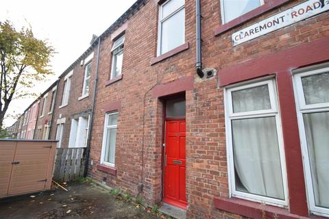 4 bedroom flat to rent, Claremont Road, Spital Tongues, NE2
