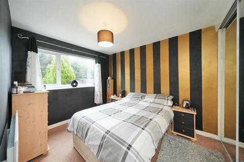 17 Swinford Leys, Wombourne, Wolverhampton, WV5 8HT