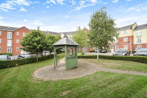 Russell Walk, Exeter