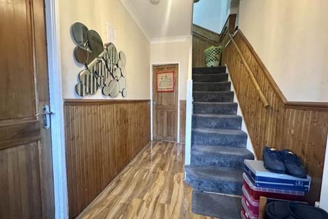 undefined, Brunel Road, Luton, Bedfordshire