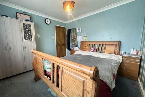 undefined, Brunel Road, Luton, Bedfordshire