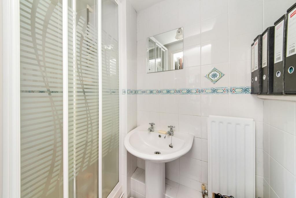 Ensuite shower room