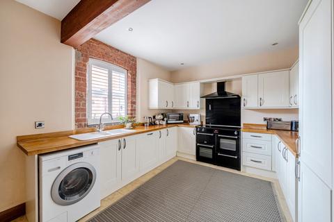 3 bedroom terraced house for sale, Forden, Welshpool, Powys, SY21