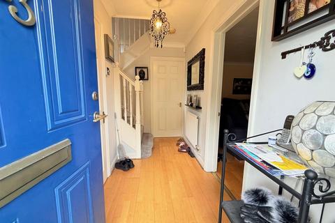 4 bedroom detached house for sale, Crofton Grove, London