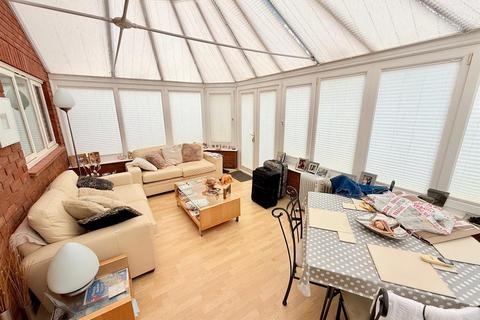 23 Crofton Grove, London, E4 6NY