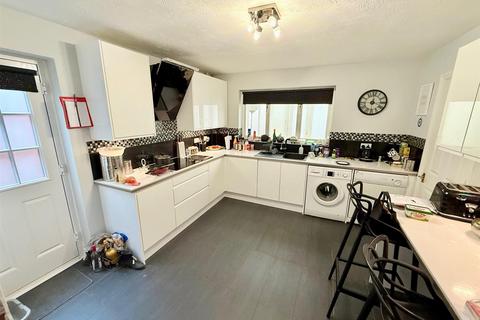 23 Crofton Grove, London, E4 6NY