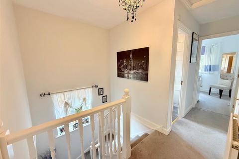 23 Crofton Grove, London, E4 6NY