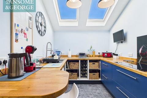 undefined, Hawkesbury Drive, Calcot, Reading, Berkshire, RG31