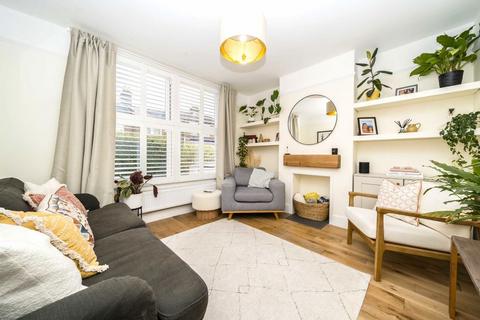 3 bedroom semi-detached house for sale, Danbrook Road, London SW16