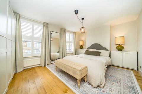 3 bedroom semi-detached house for sale, Danbrook Road, London SW16