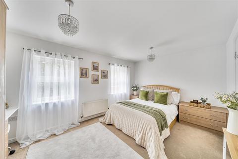 3 bedroom end of terrace house for sale, Queen Elizabeth Square, Maidstone