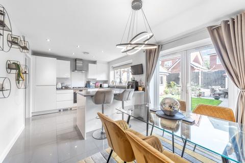 3 Pippin Walk, Wombourne, Wolverhampton, WV5 0NS