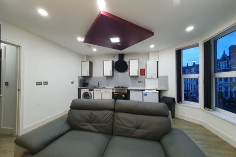 undefined, F3, Claude Road, Cardiff, CF24