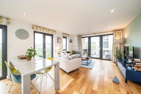 Eythorne Road, London SW9