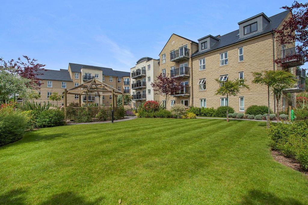 Thackrah Court and Gardens.jpg