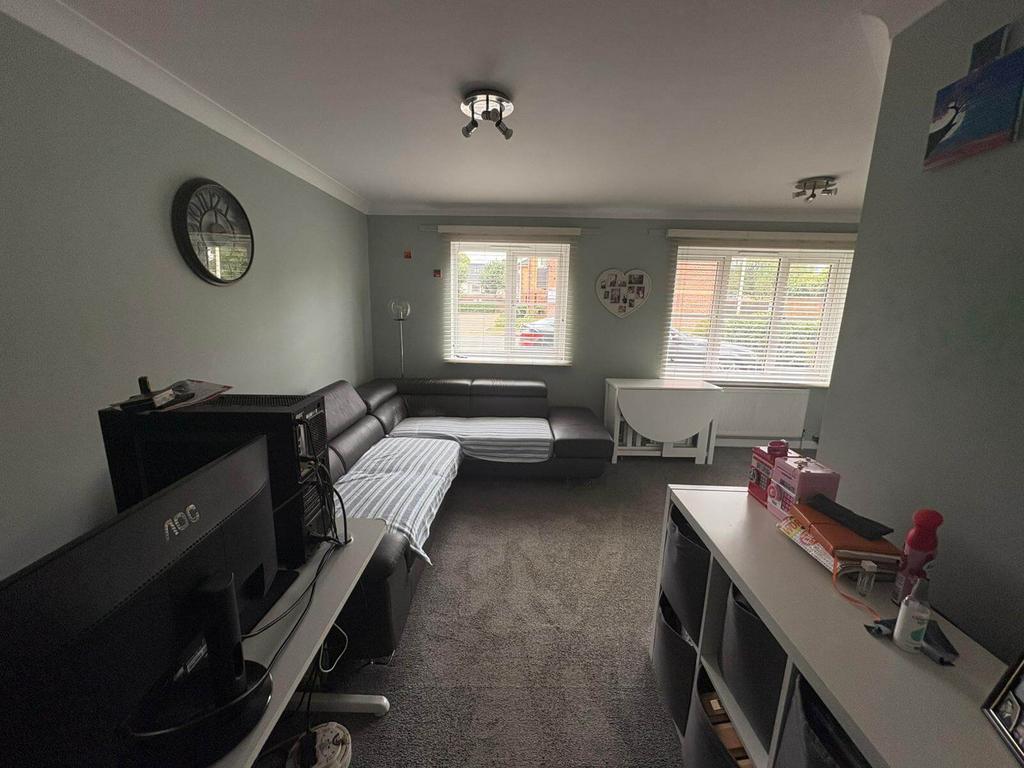 Front room.jpeg