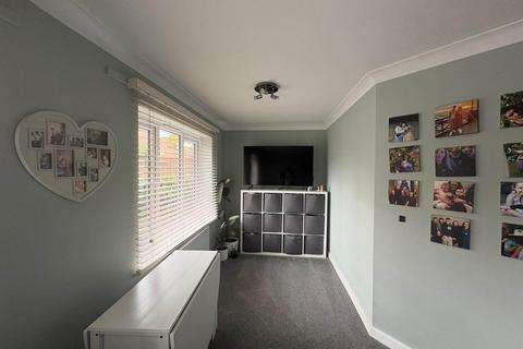 undefined, at Lowden Road, Southall, Middlesex UB1