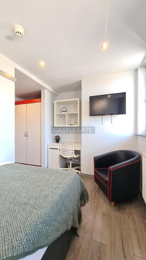 Room 60, The Works at Standard House NEW (4)