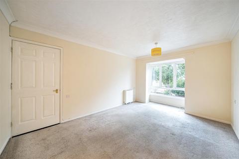 undefined, Thicket Road, Sutton