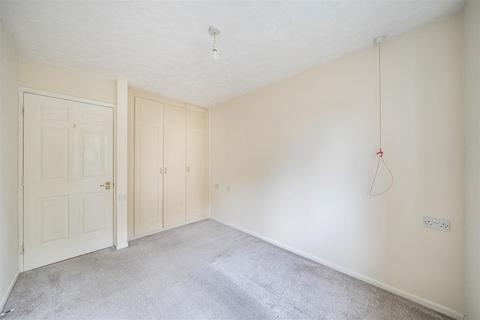 undefined, Thicket Road, Sutton