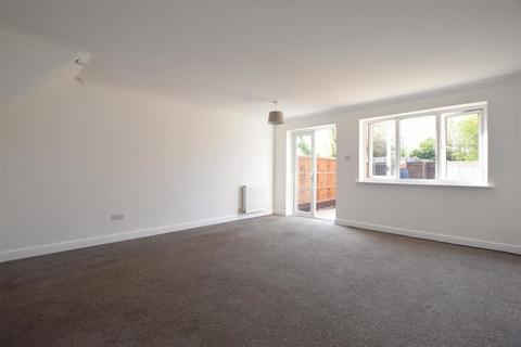 4 bedroom townhouse to rent, Papplewick Close, Norwich NR4