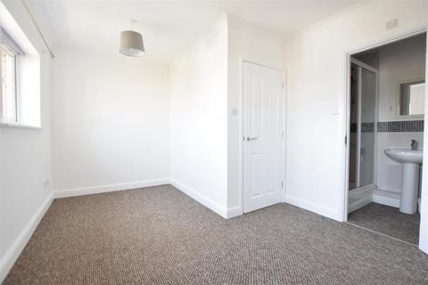 4 bedroom townhouse to rent, Papplewick Close, Norwich NR4