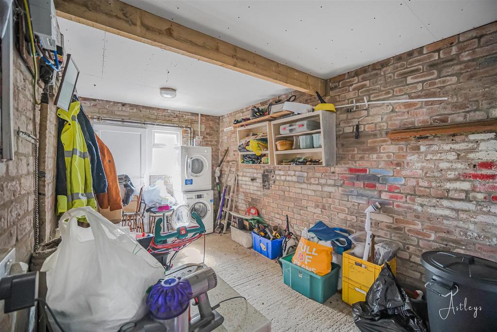 Integral Garage