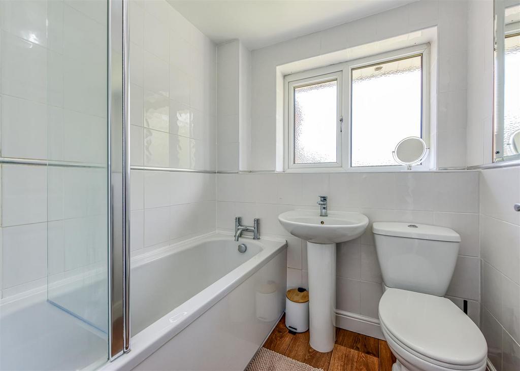 50 Cowley Drive-Bathroom.jpg