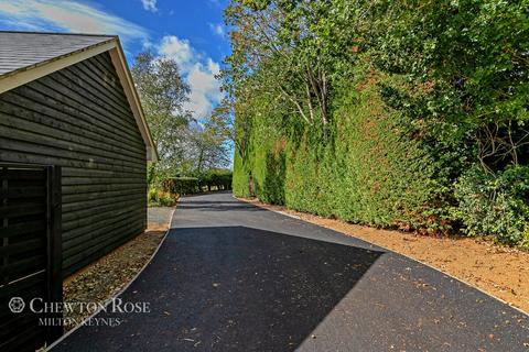 undefined, Wick End, Stagsden