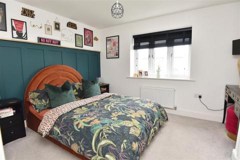 7 Brush Walk, Mere, Warminster, BA12 6FP