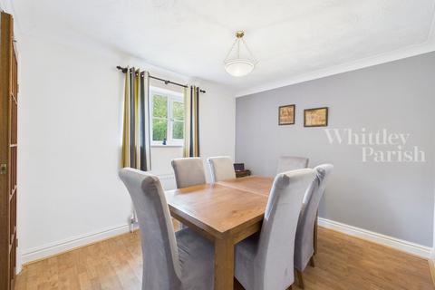 4 bedroom detached house for sale, Norwich Road, Thwaite