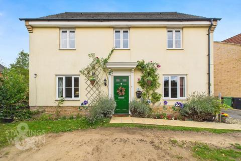 4 bedroom detached house for sale, Woodcock Hill, Queens Hills, Norwich