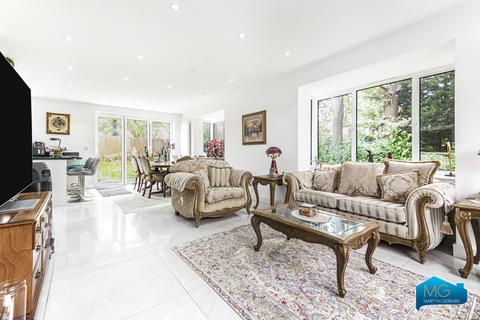 undefined, Blake Road, Wood Green, London, N11
