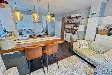 2 bedroom apartment for sale, Westboune, Bournemouth BH4